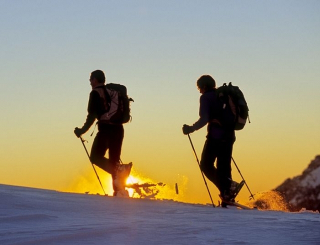  Paseo nocturno con raquetas de nieve en Risoul